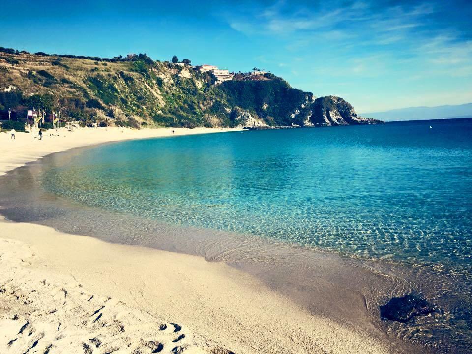 Borgo Di Riaci Beach Resort Санта Доменика Екстериор снимка