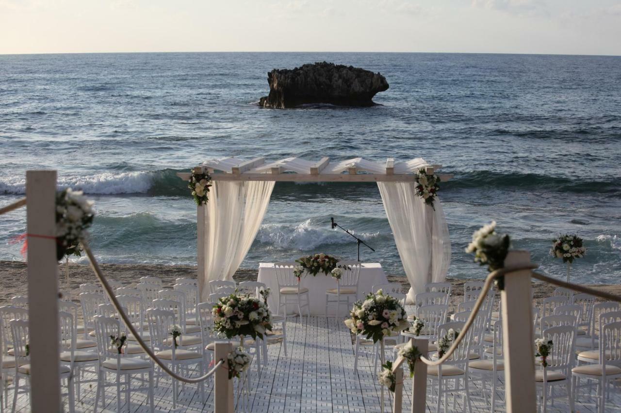 Borgo Di Riaci Beach Resort Санта Доменика Екстериор снимка
